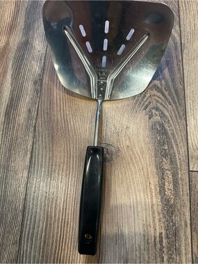 Vtg Foley Curved Stainless Wide Slotted Spatula Turner Flipper Black Handle